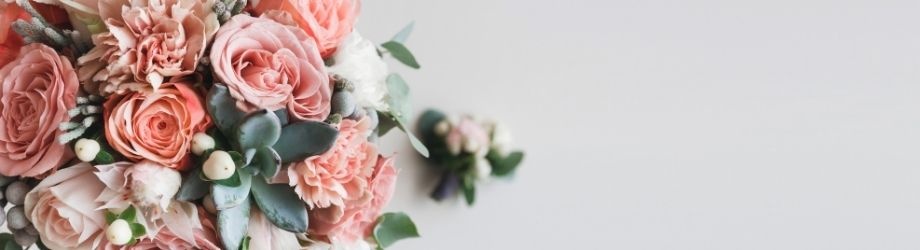 fleurs-rose-et-ecalyptus-930x250 fleurs-rose-et-ecalyptus-930x250