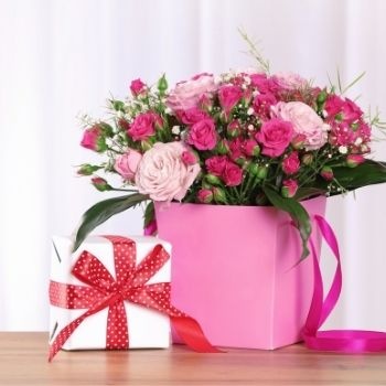 bouquet-cadeau-anniversaire-350x350 bouquet-cadeau-anniversaire-350x350