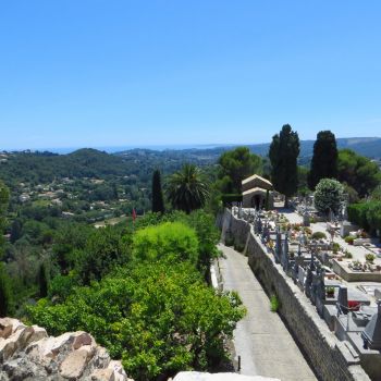 Cimetière en Provence